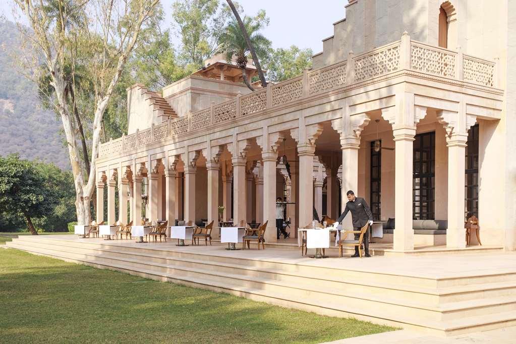 Hotel Amanbagh Ajabgarh Restaurant foto